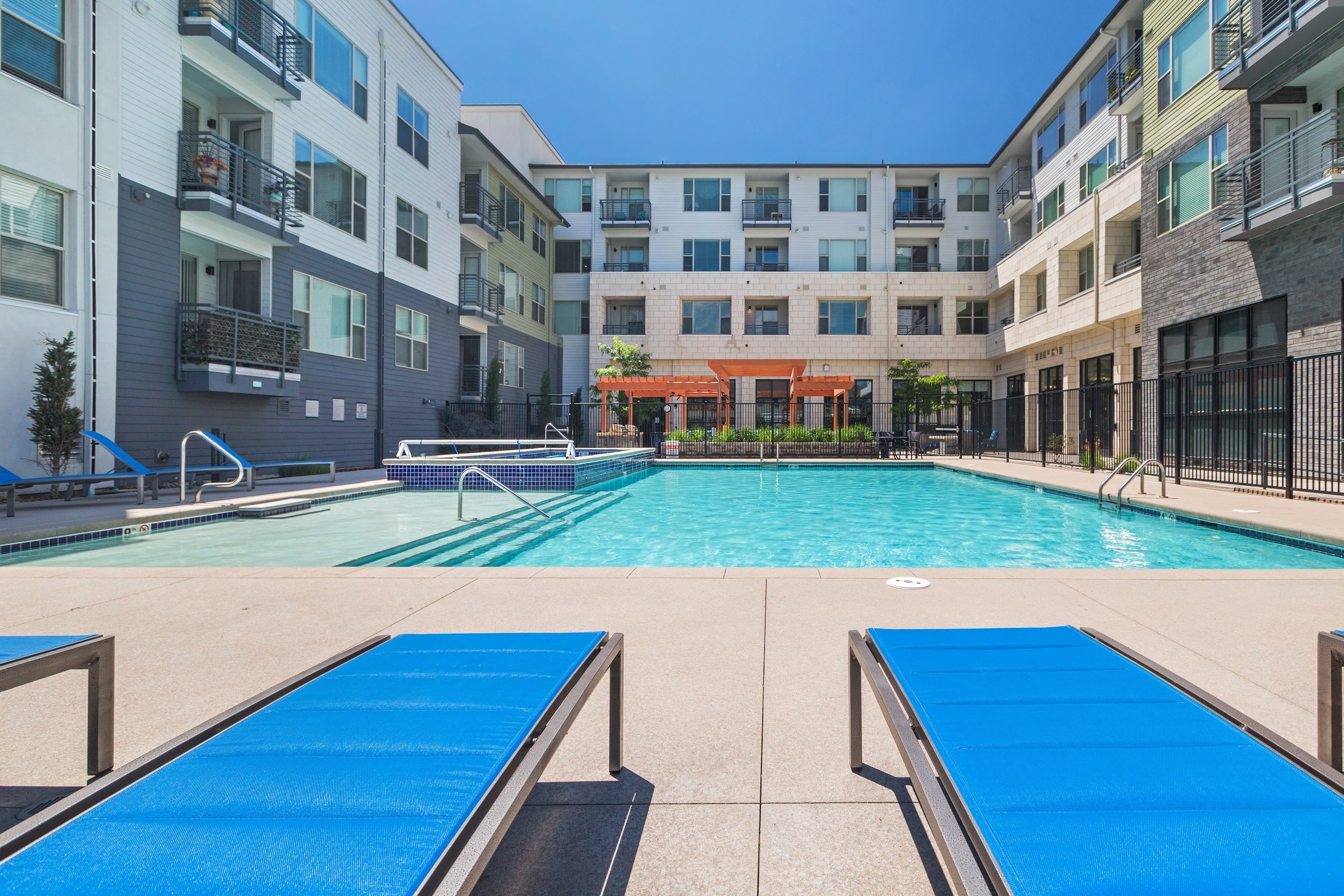 Solana Lakewood Age 55 Active Adult Apartment Homes – photo 3