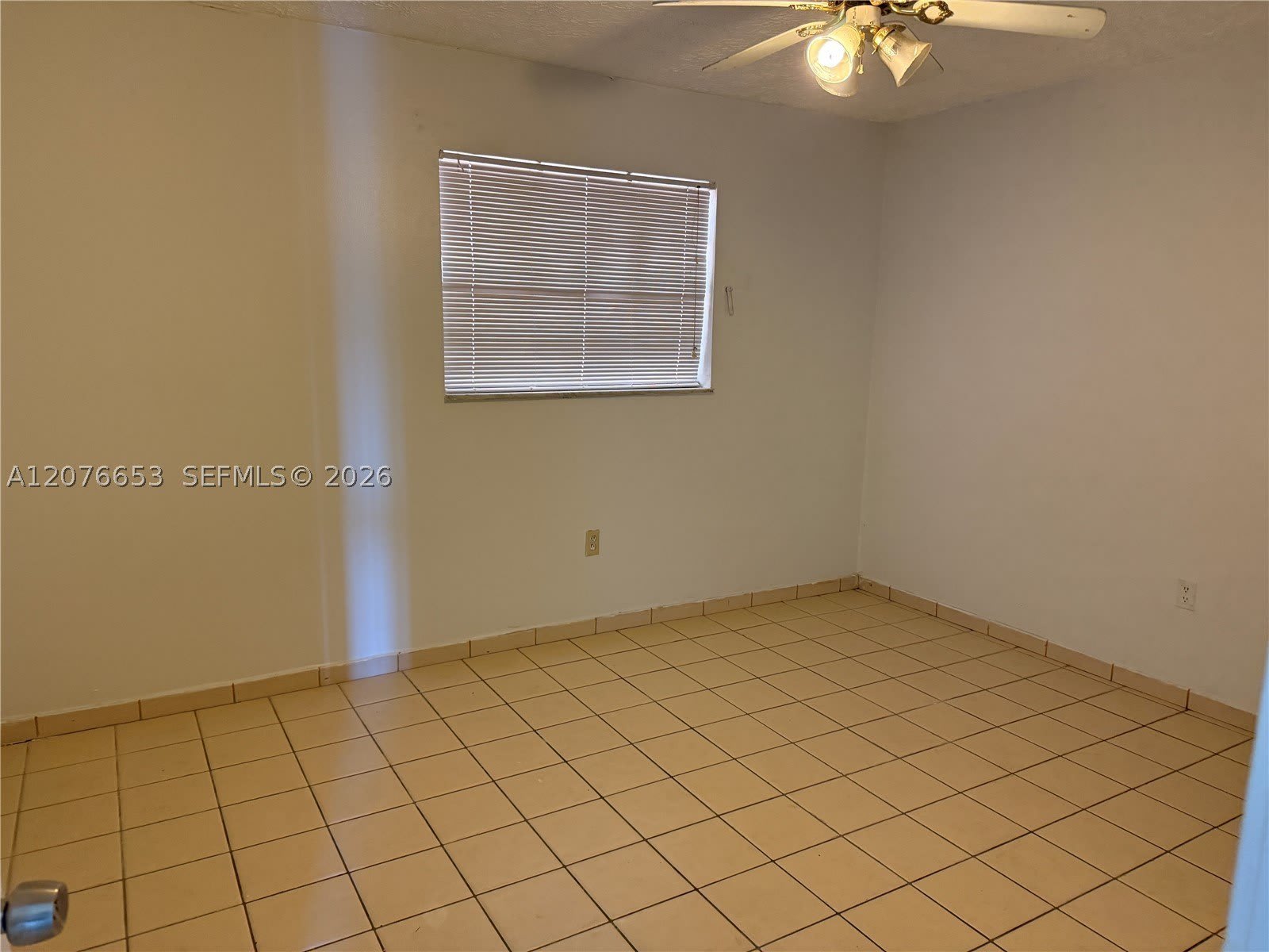 6055 W 19Th Ave – photo 2