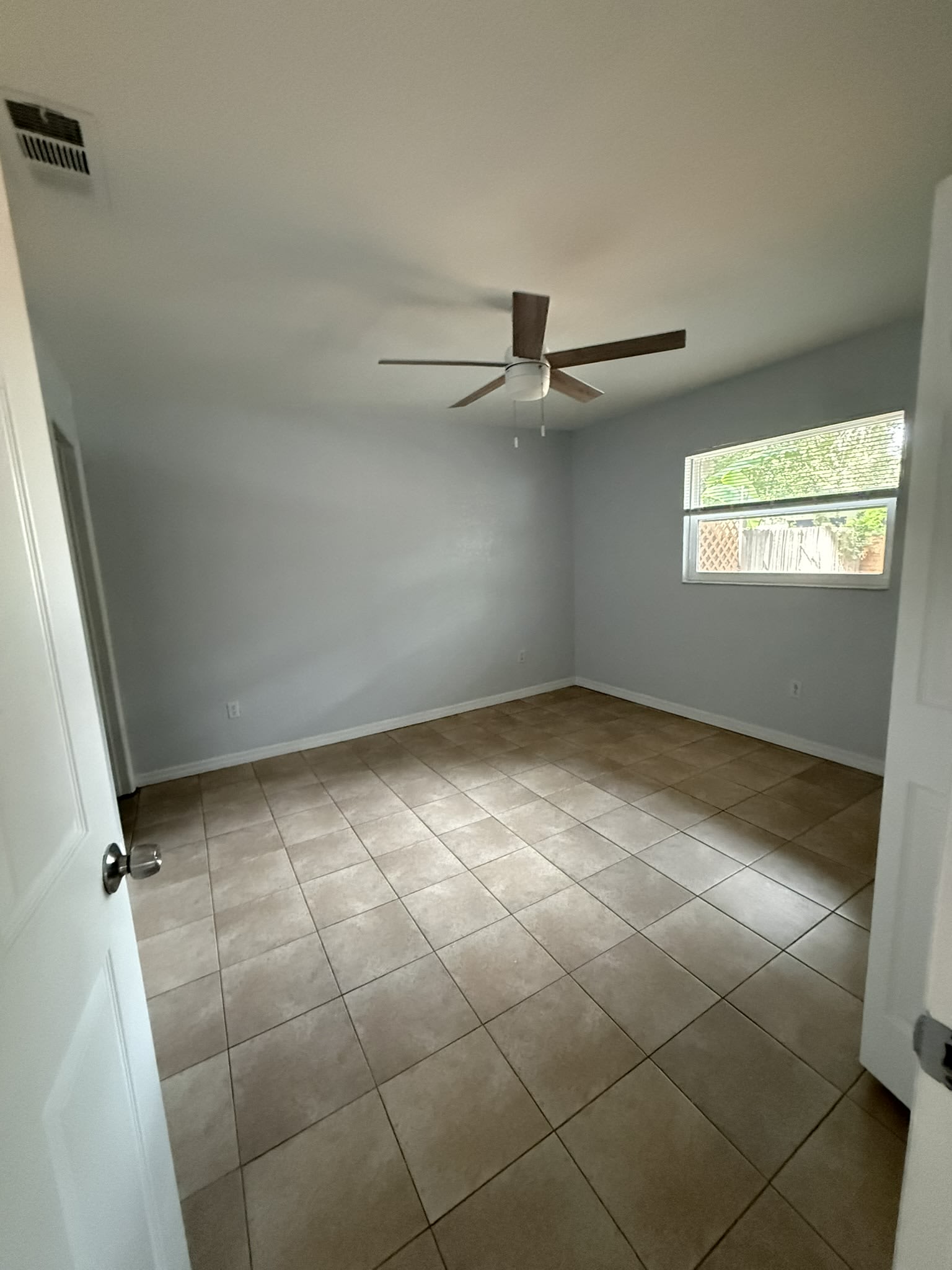 950 Beltrees Street – photo 5