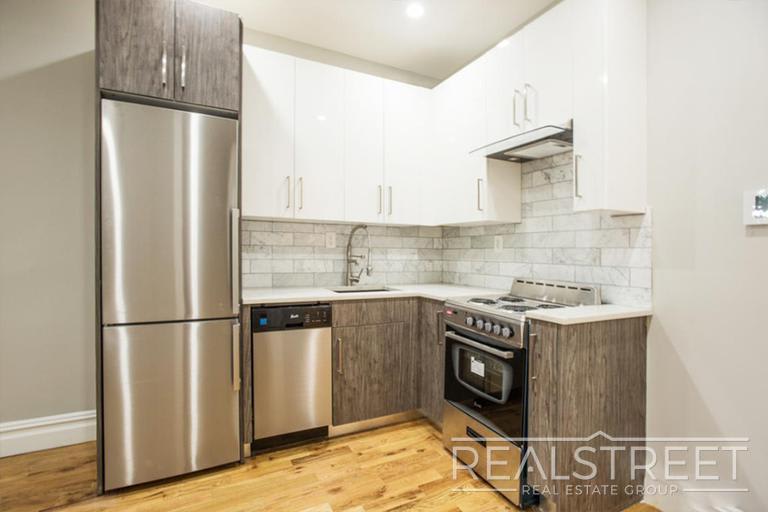 1233 Dean Street – photo 4