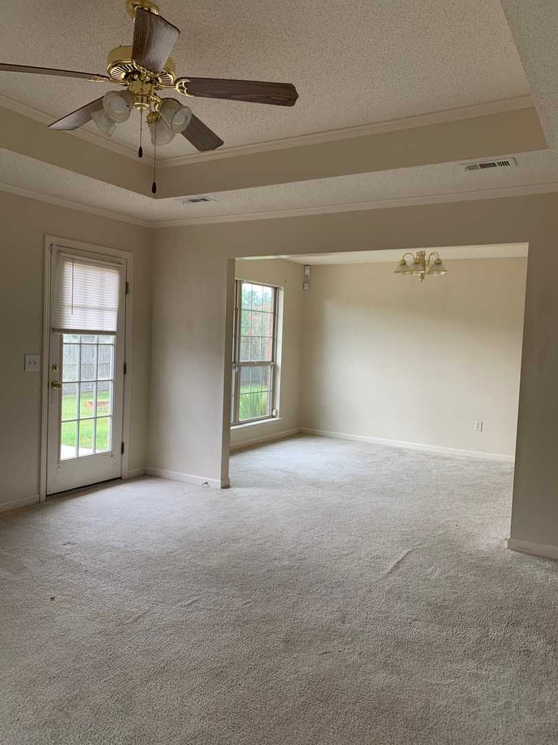 Charming 3-Bedroom Brick Home in Ludowici – photo 2