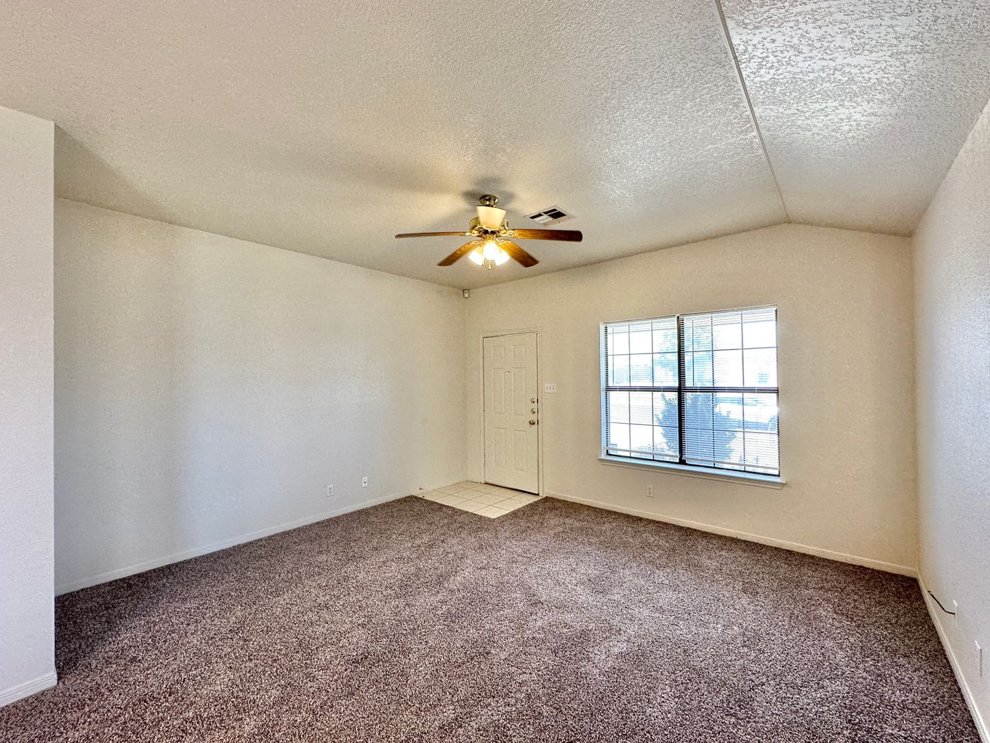 5206 Daybreak Dr – photo 4