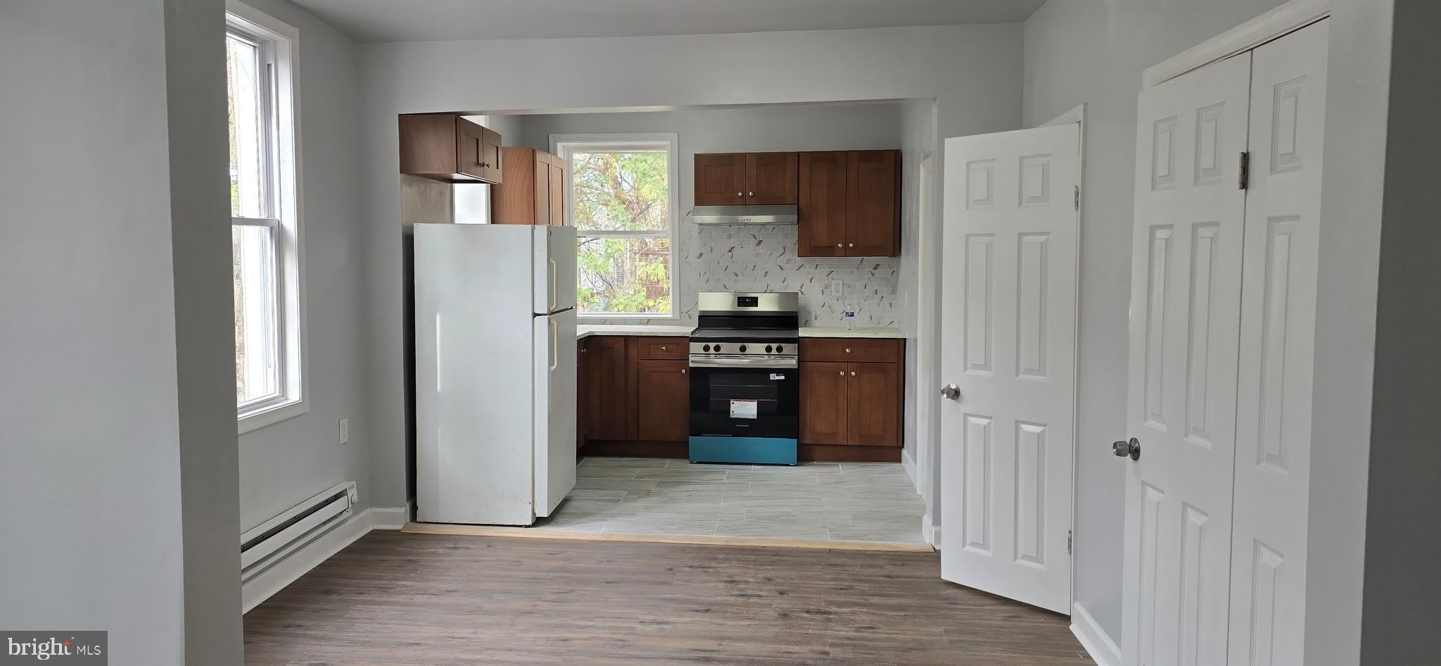 1411 W LOUDON Street – photo 5