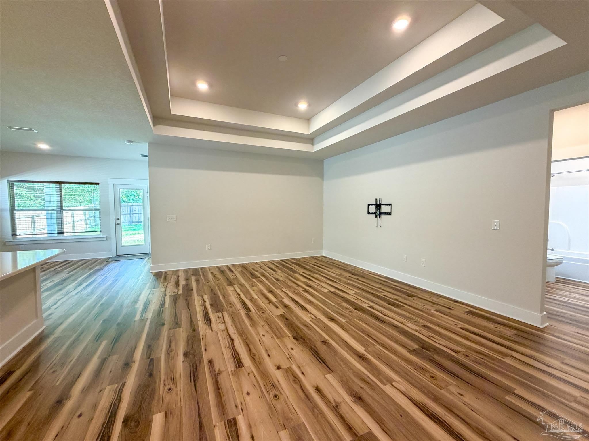 220 Camellia Dr – photo 5