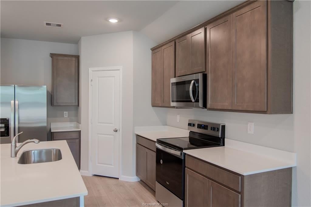 10652 Knox Landing – photo 3