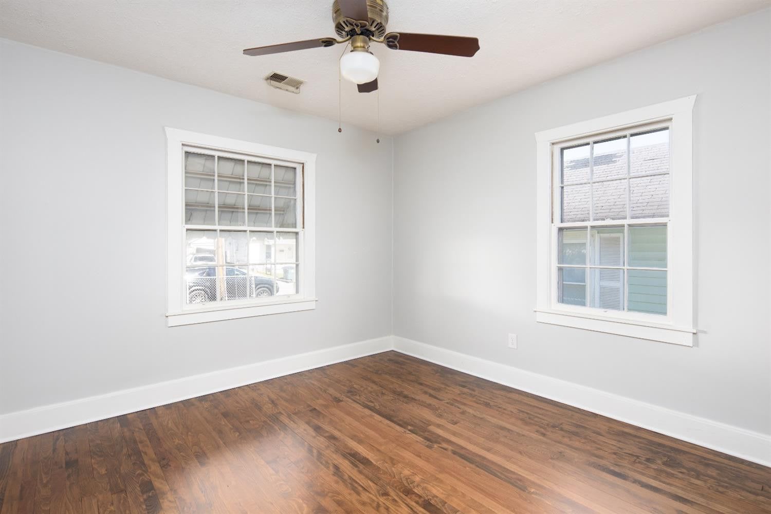 1220 Hammond Avenue – photo 5