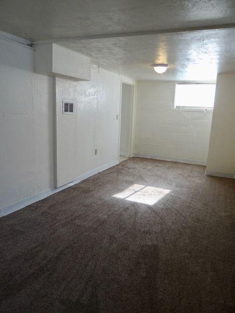 739 Custer Ave – photo 2