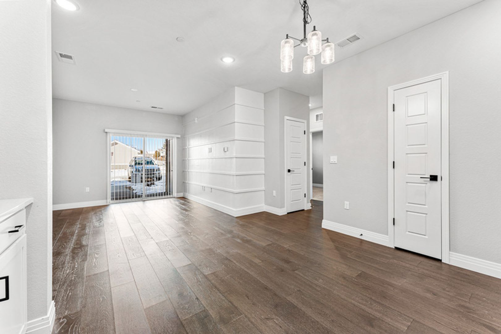 No Stairs! Main Level 2 Bed 2 Bath Condo near Buckley! Detached garage included! – photo 5