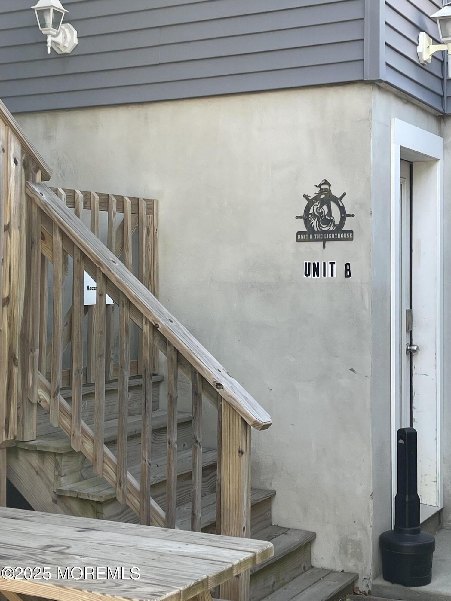 241 Hiering Avenue – photo 2