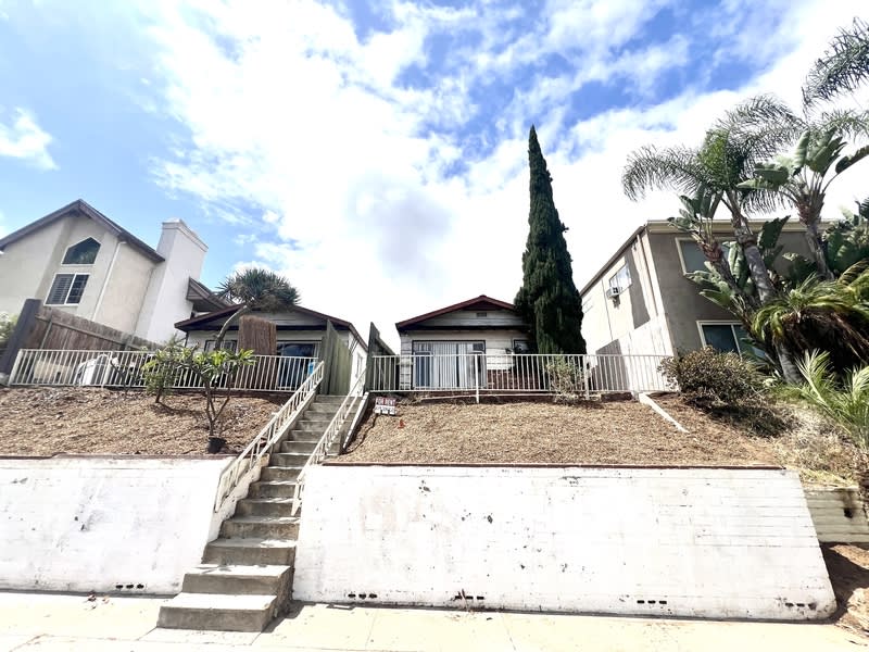 2160 Grand Avenue – photo 4