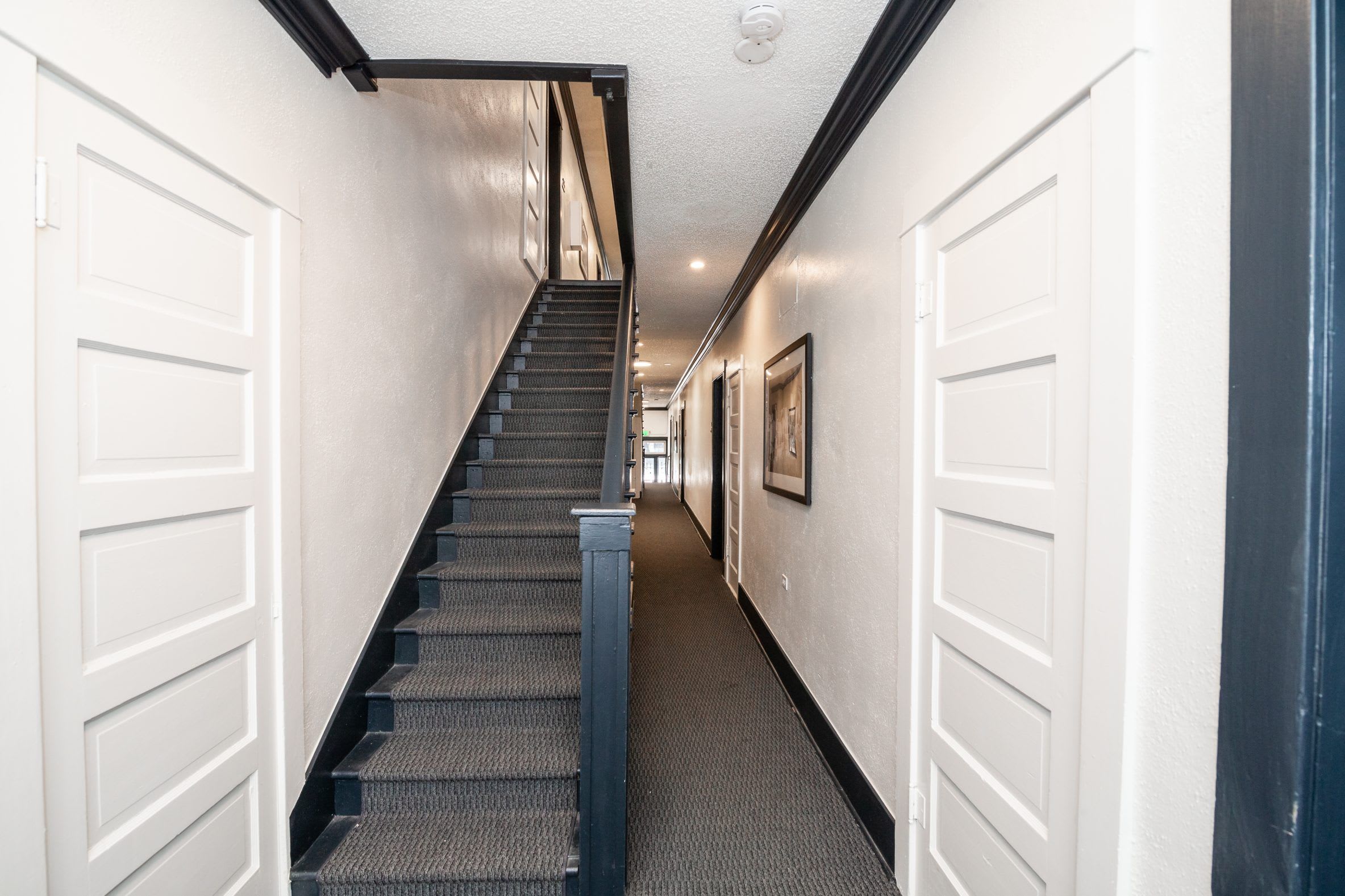 Uptown Terrace – photo 4