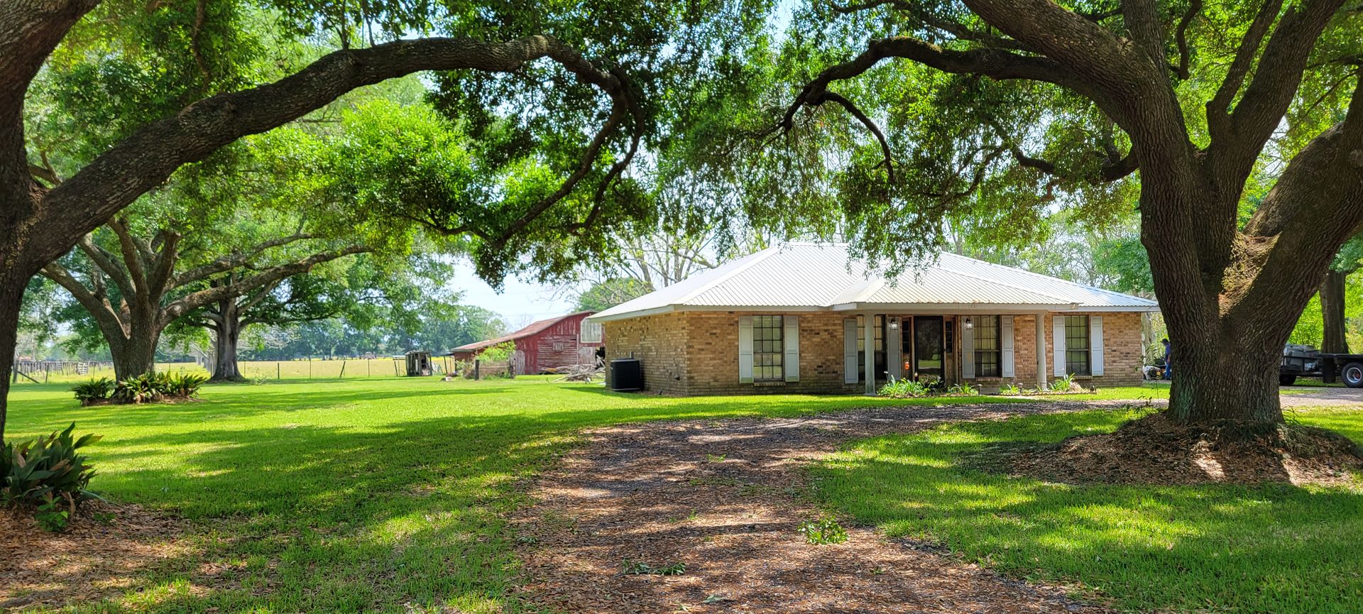 Home on 1 acre – photo 2
