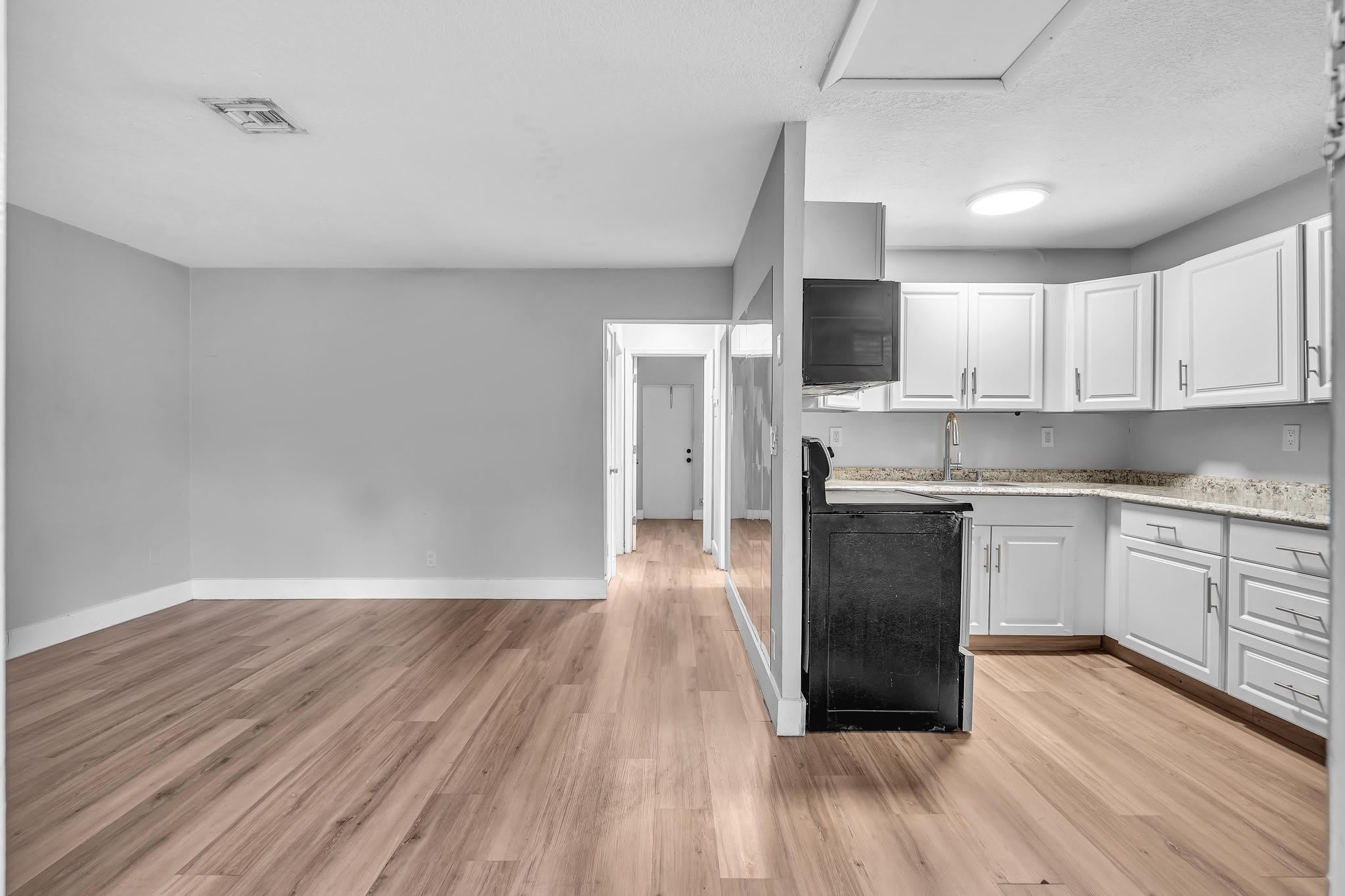 232 SE 9th Avenue – photo 5
