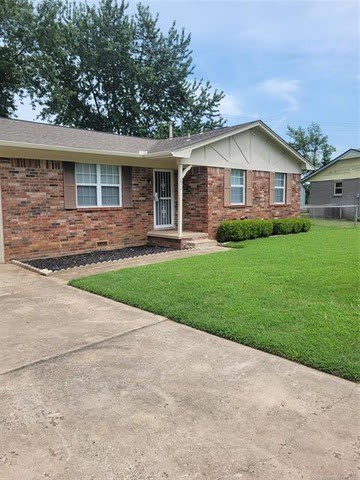 652 E Main Street – photo 3