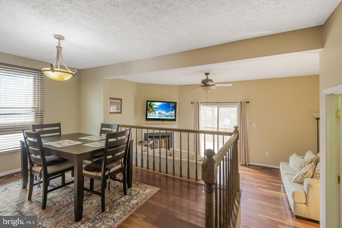 6121 CEDAR WOOD DR – photo 4