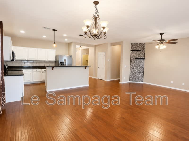 17636 W MAUI LN – photo 4