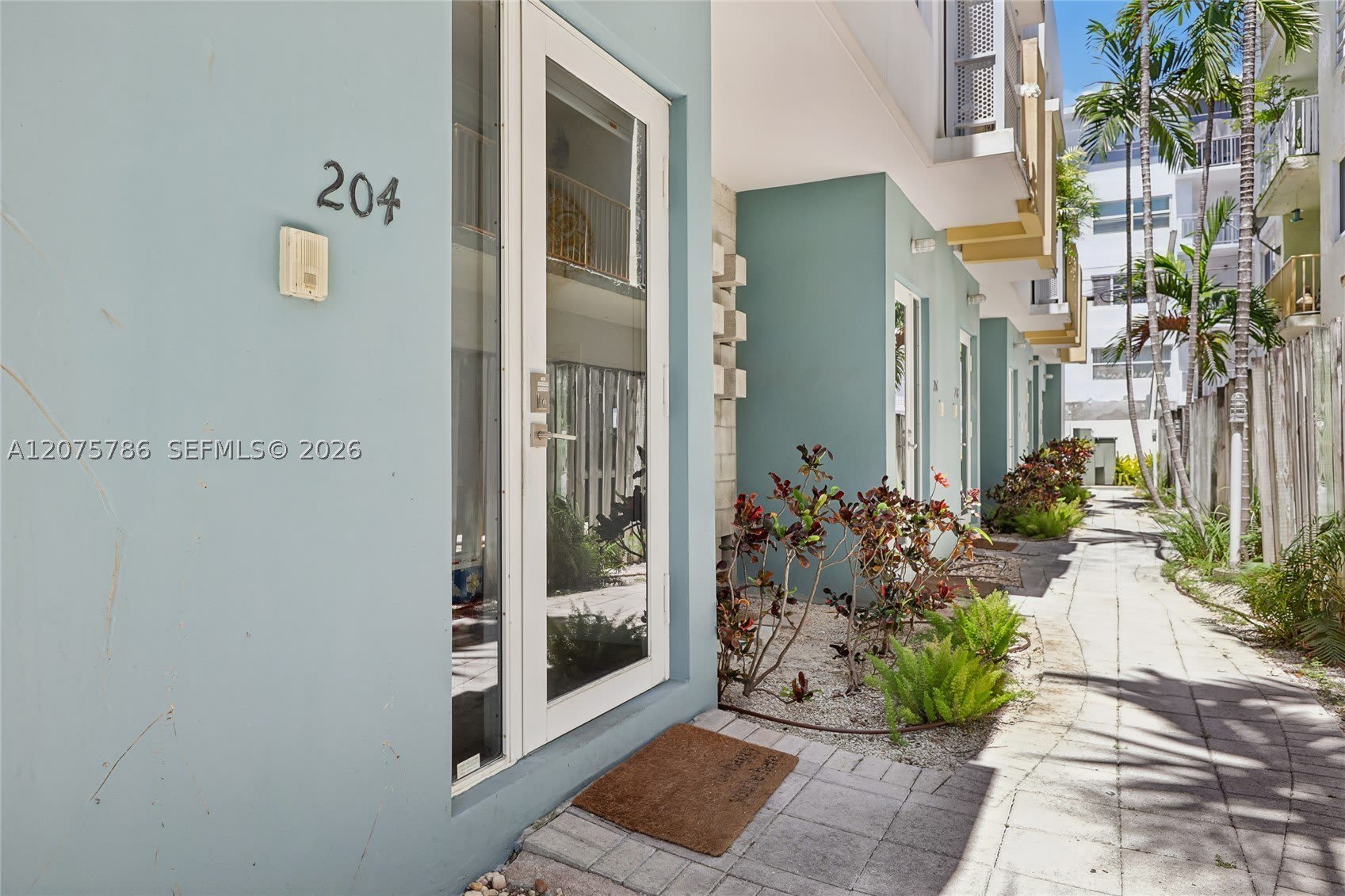 204 Washington Ave – photo 2