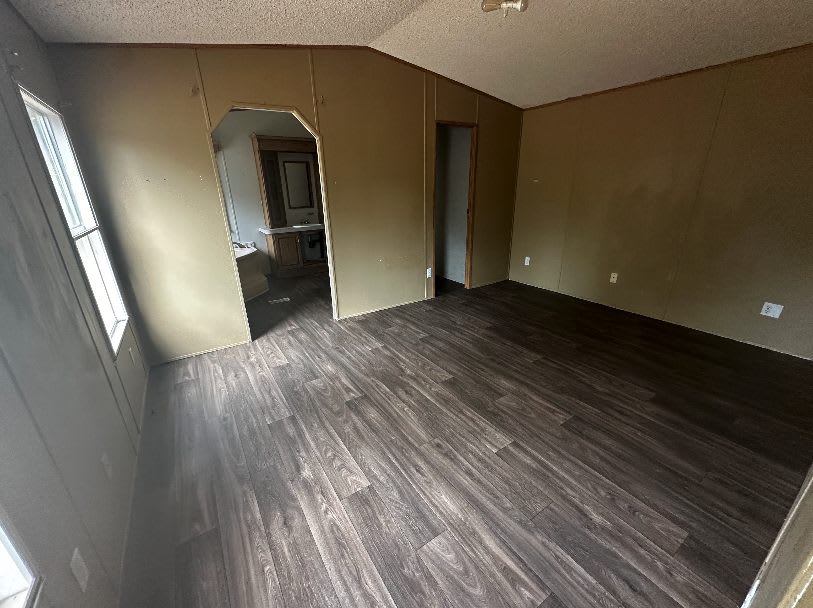 126 Clements Road – photo 4