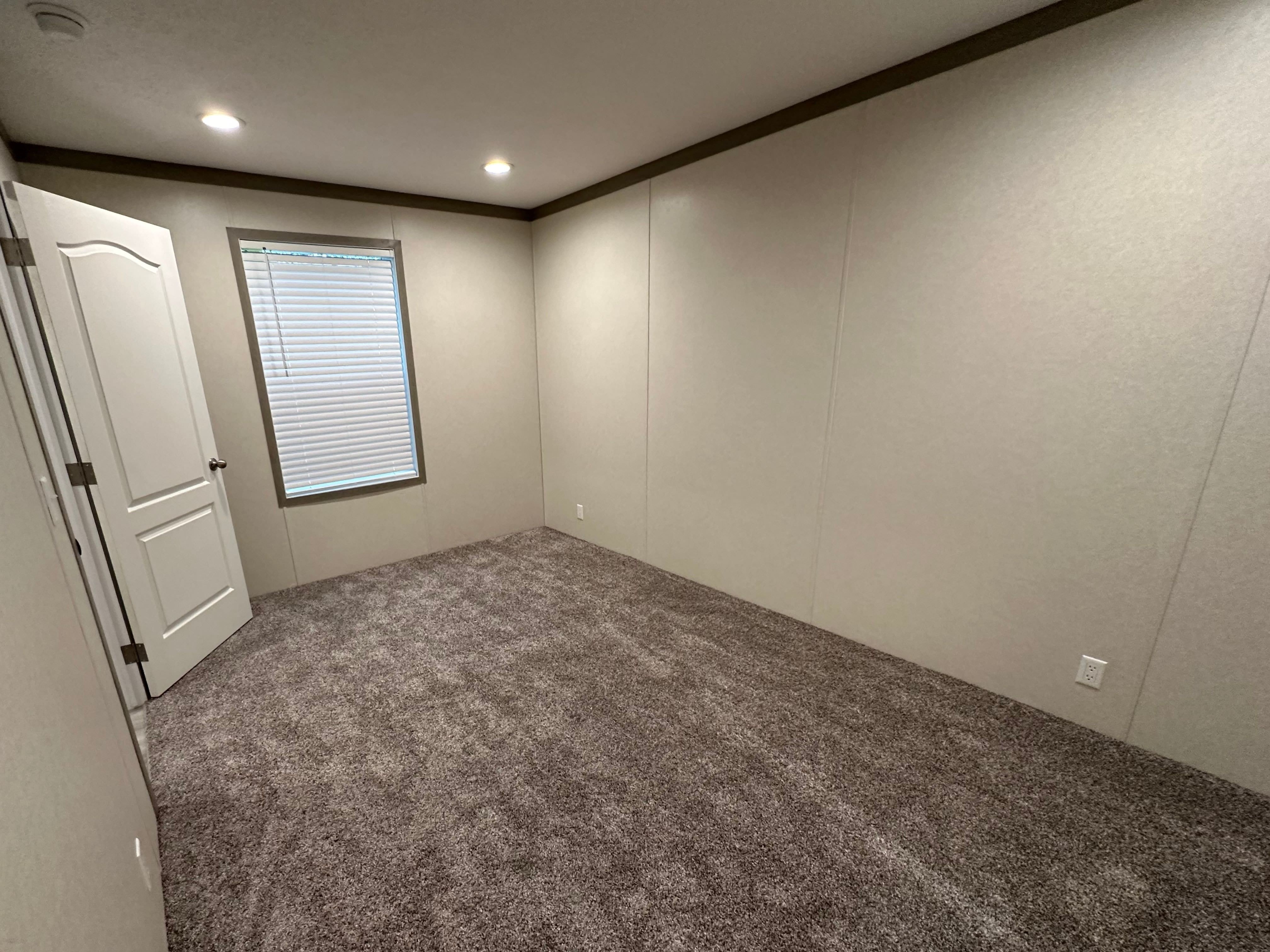 4067 Underwood Lane – photo 3