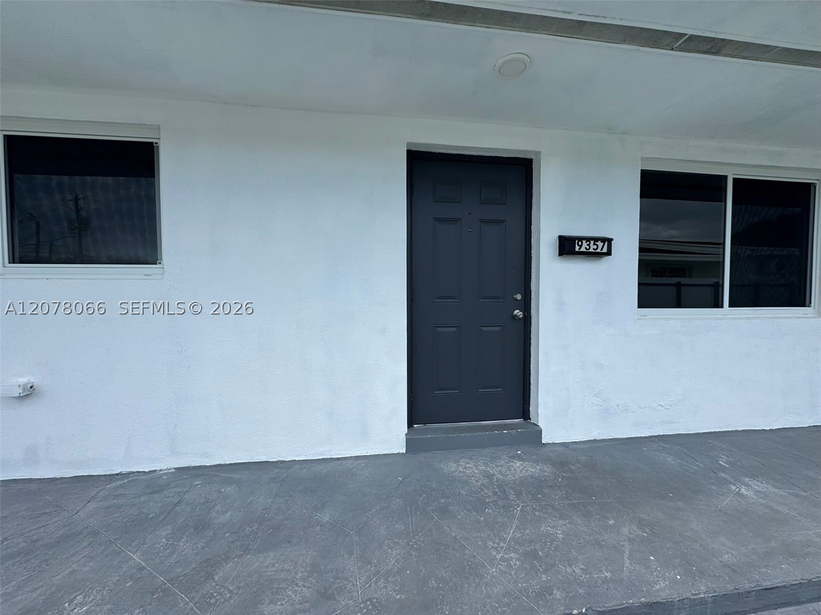 9355 SW 39th St – photo 2