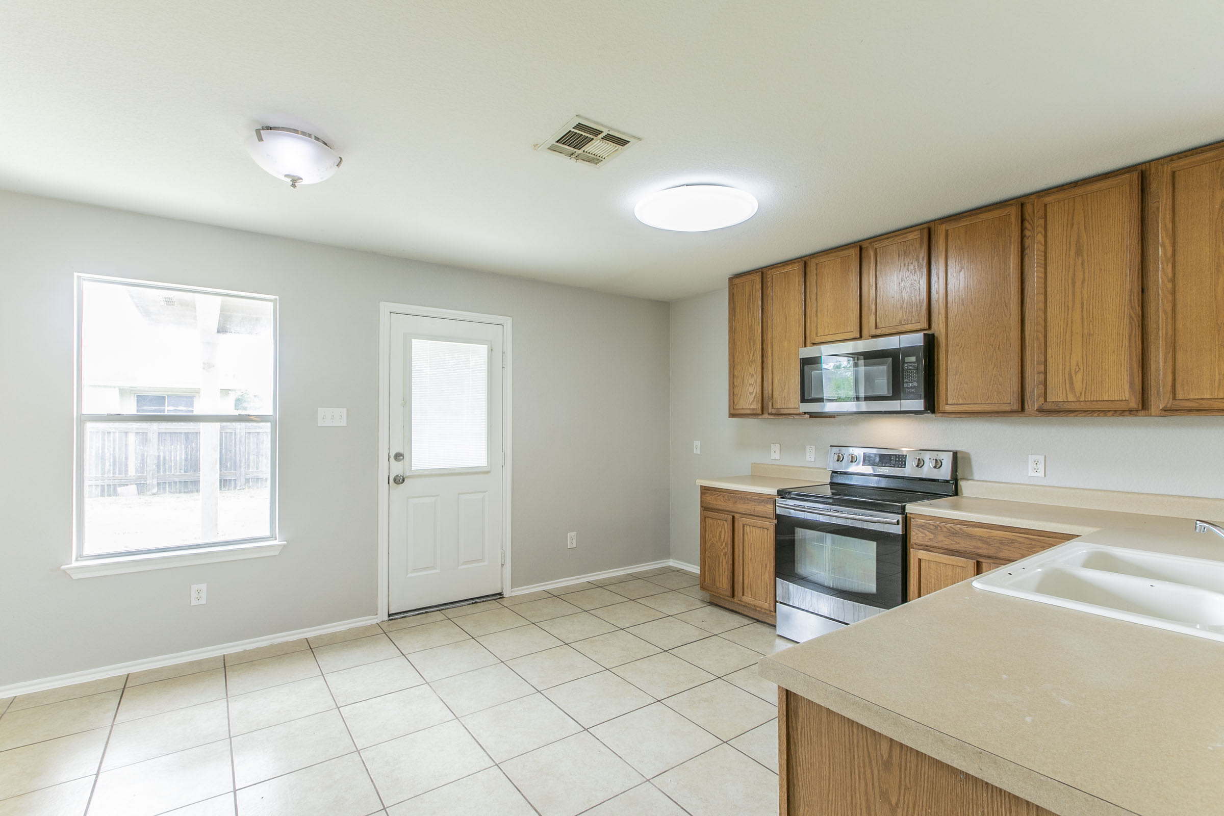 104 Easy Street – photo 4