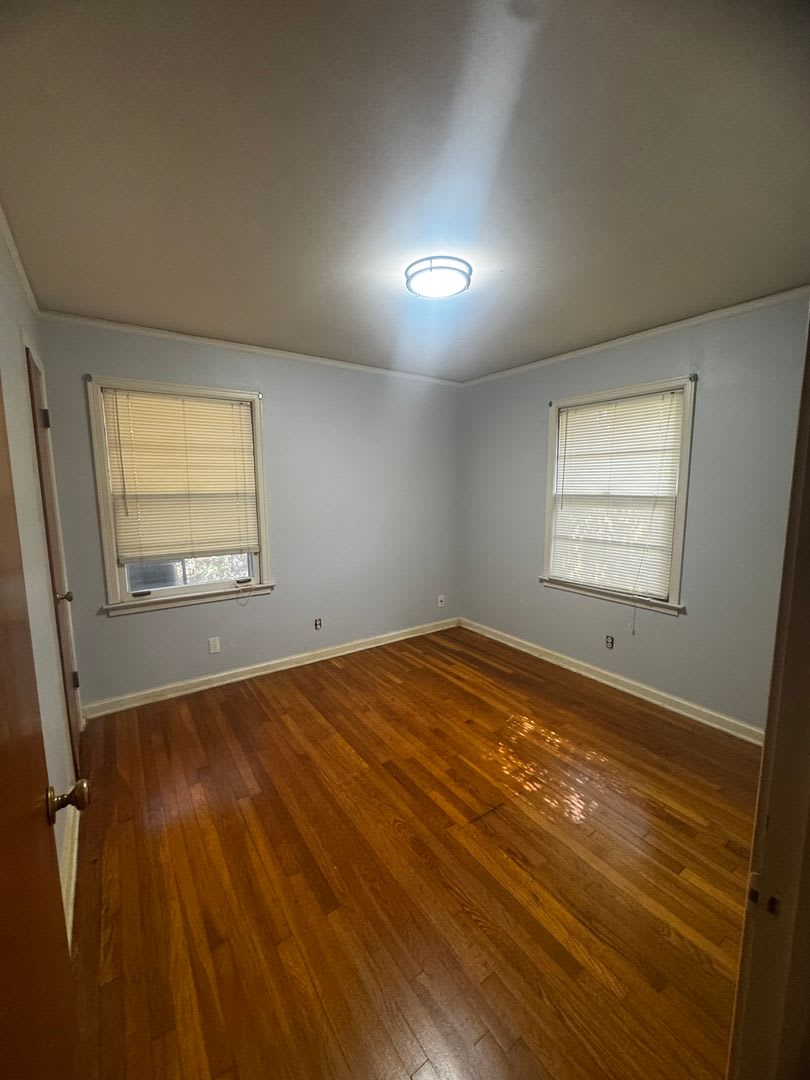 Home located on a quiet Cul-de-Sac – photo 3