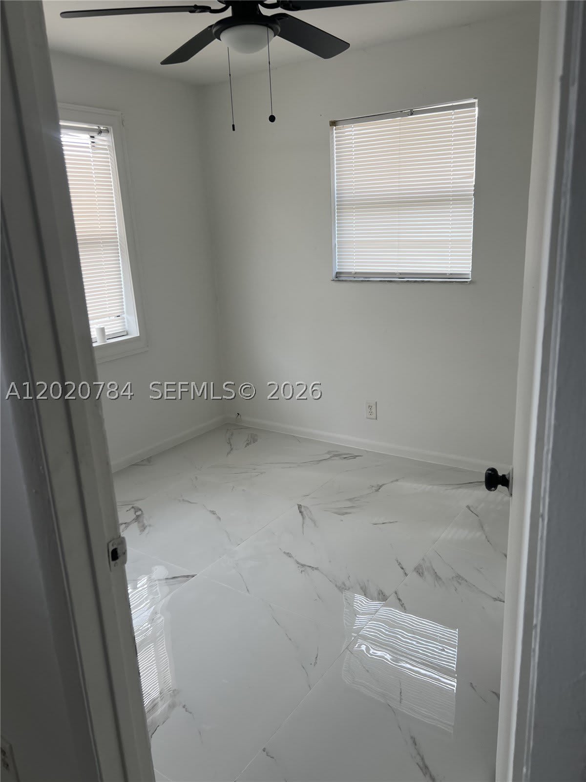4809 SW 25th St – photo 2