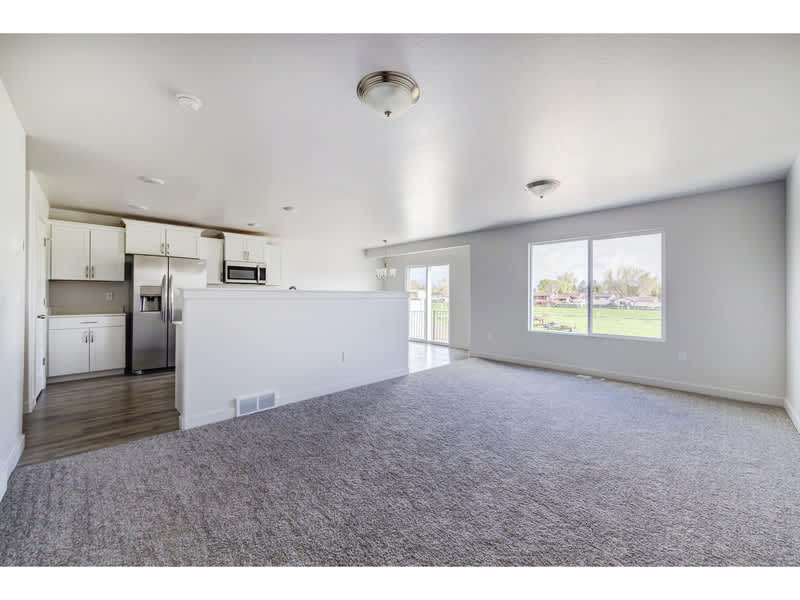 543 W 1520 S – photo 3