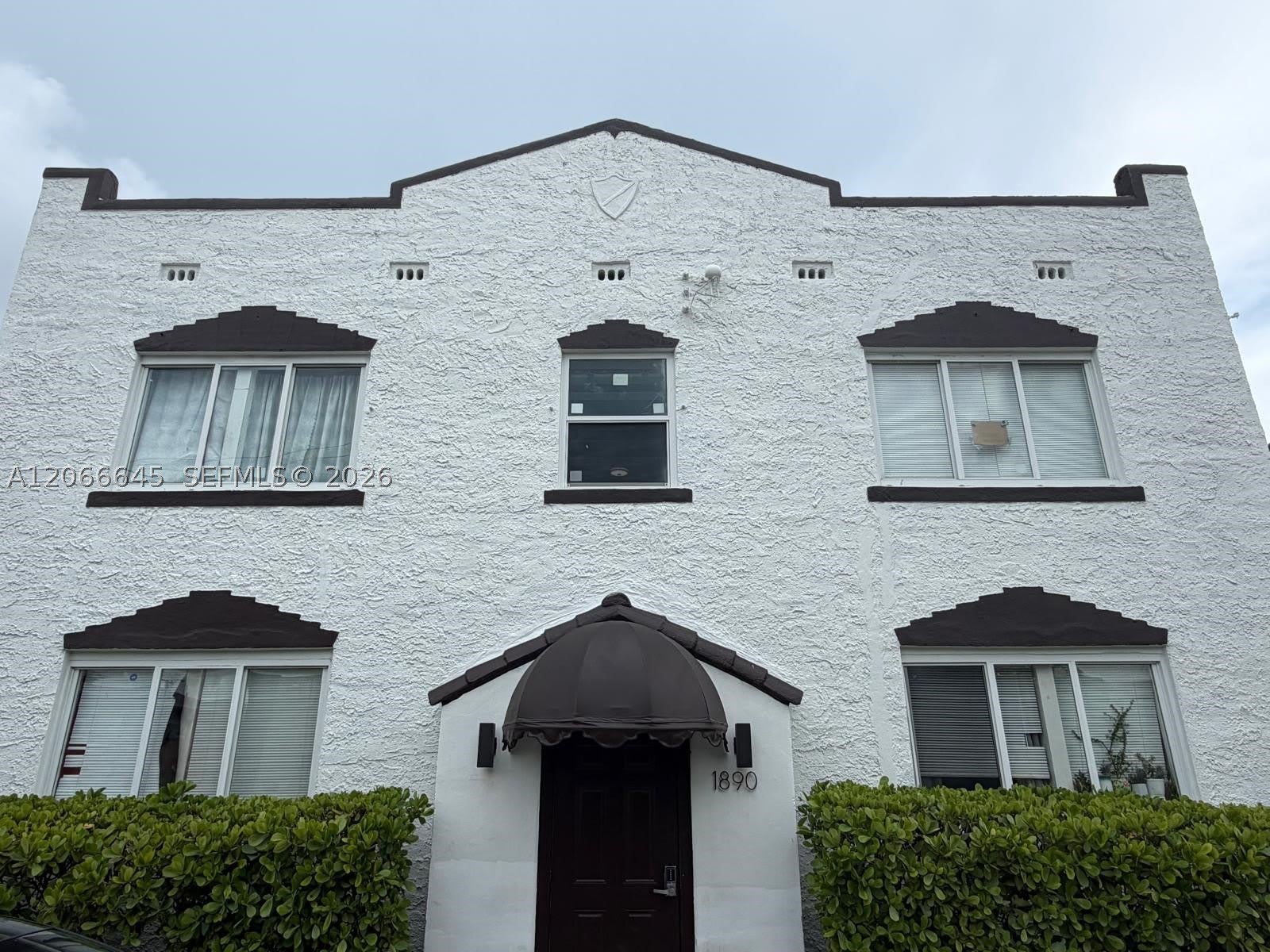 1890 NW 35 St – photo 2