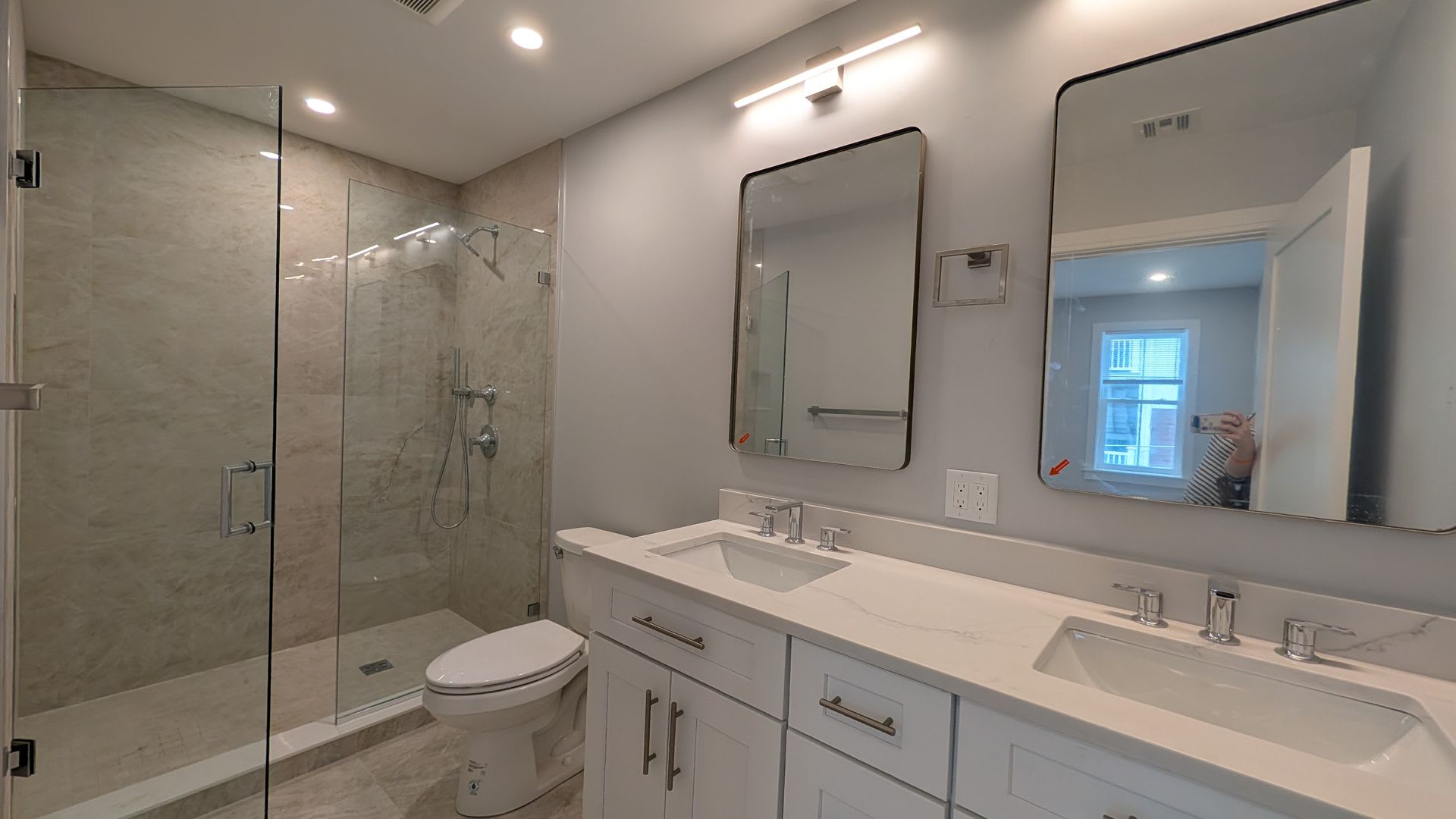 Going Quickly! Brand New Luxurious 4-beds – photo 5