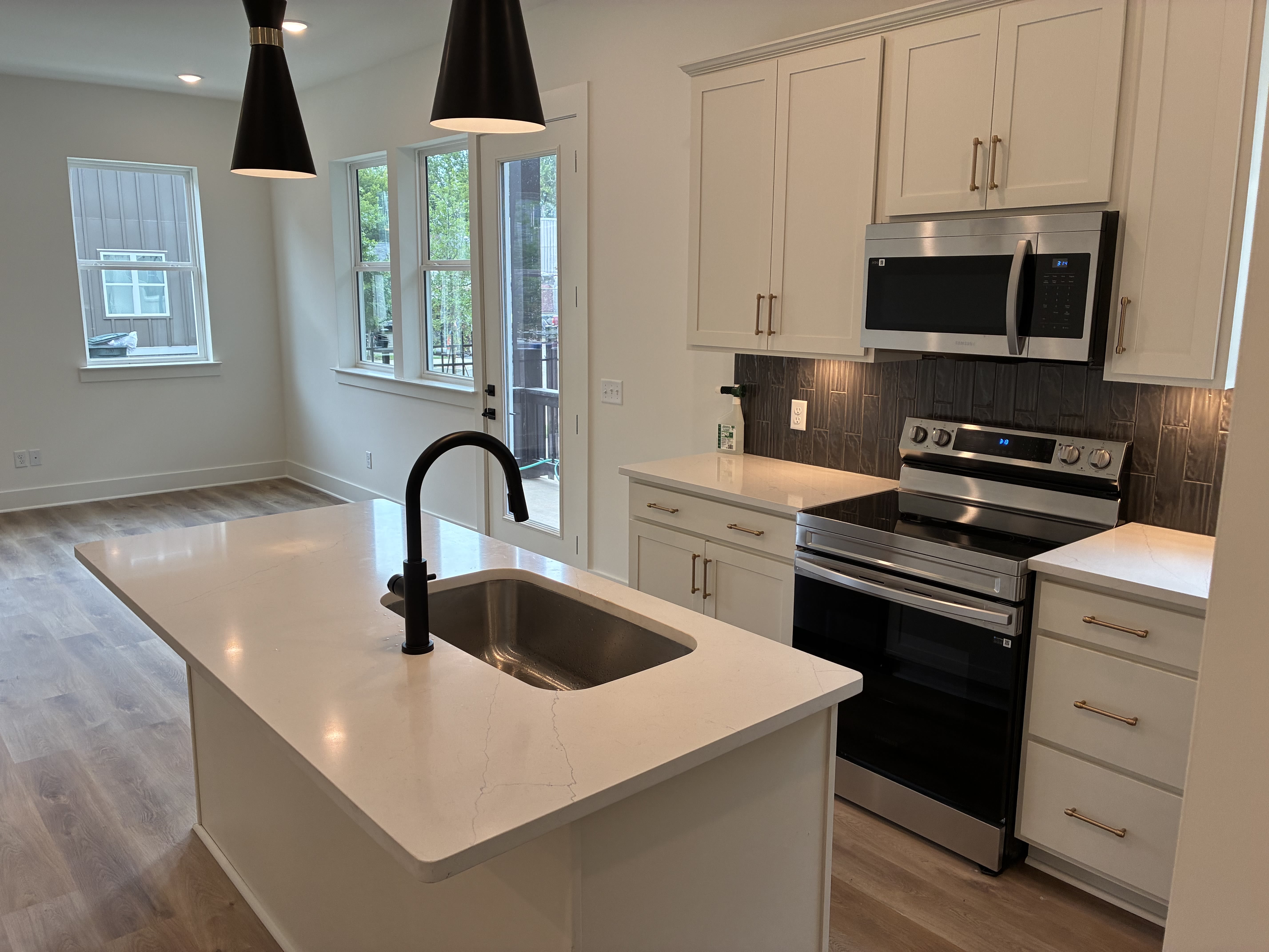 1776 South Watkins Street – photo 5