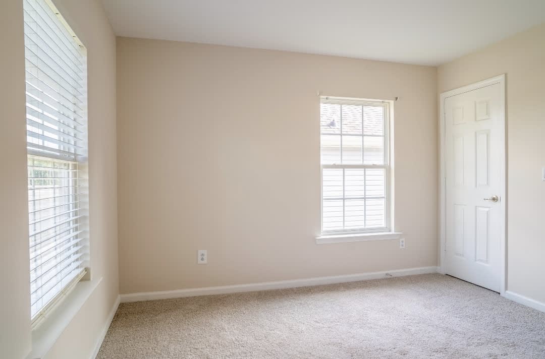 9411 Seamill Rd – photo 5