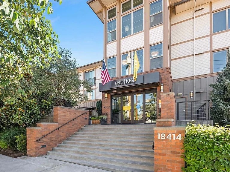 The 104 Apartments – photo 1