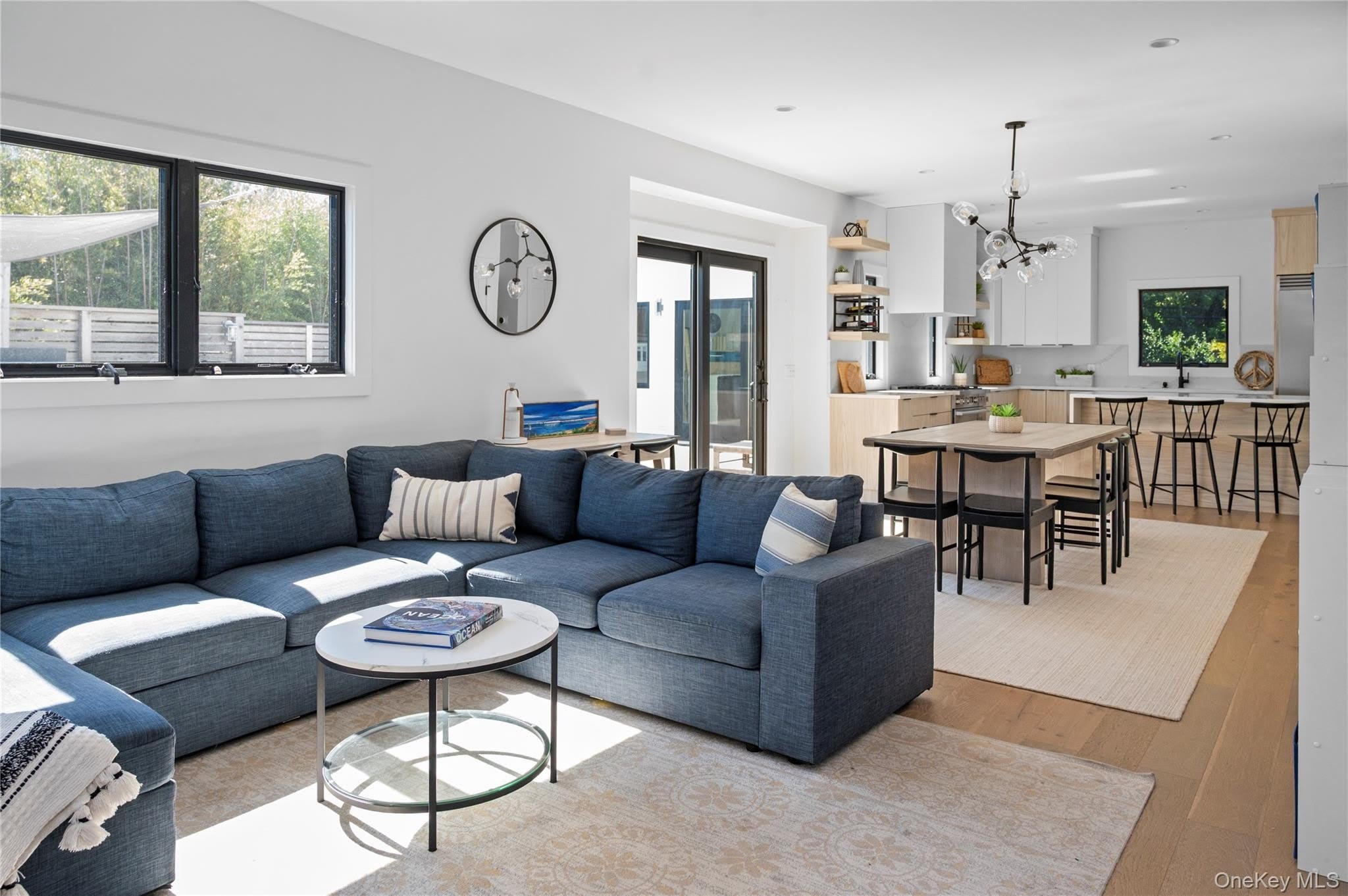 31 Atlantic Avenue – photo 3