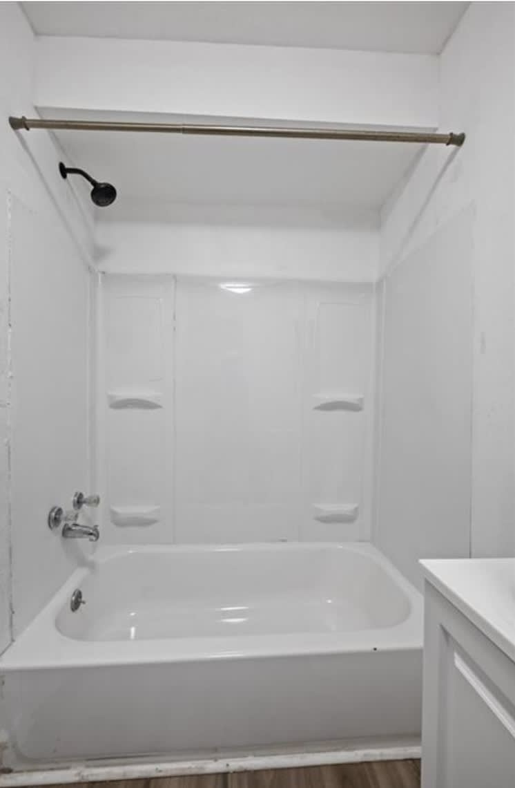 2917 East 61St Street – photo 4