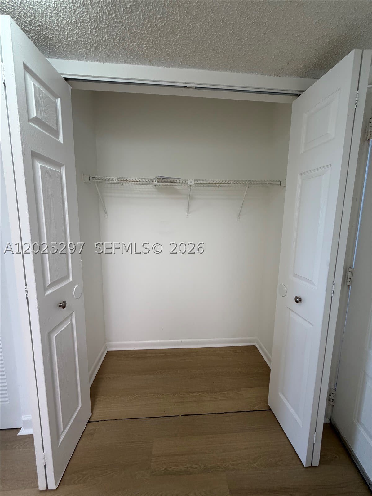 8560 N Sherman Cir – photo 4