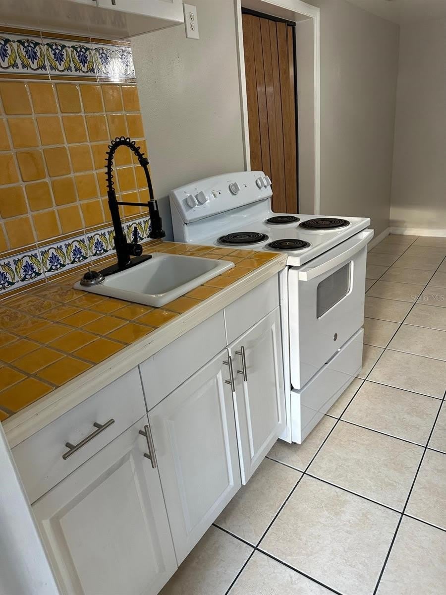 3407 N AVENIDA REPUBLICA DE CUBA – photo 2