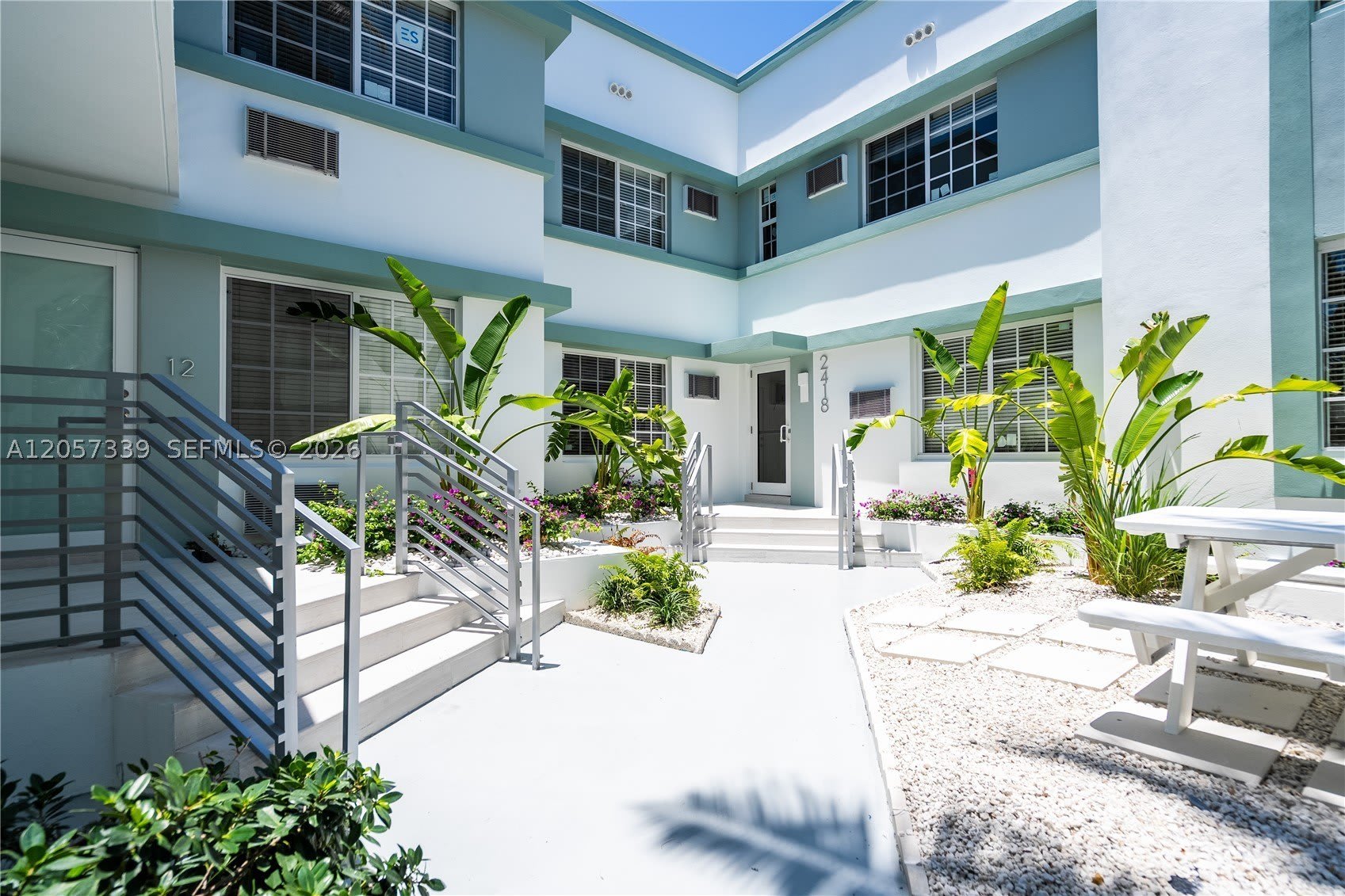 2416 Flamingo Dr – photo 1