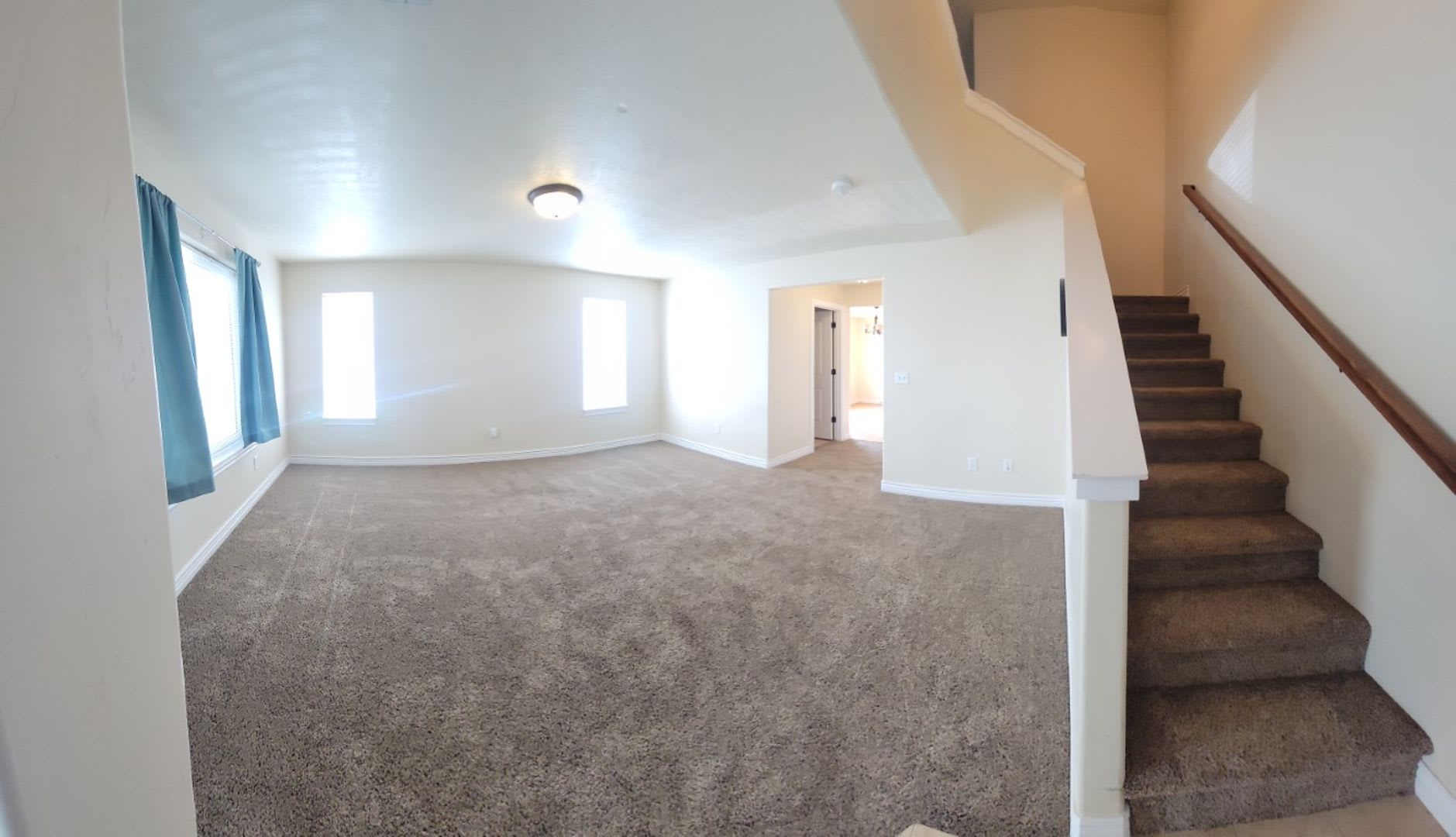 3 bed, 1.5 bath End Unit in The Meadows – photo 2