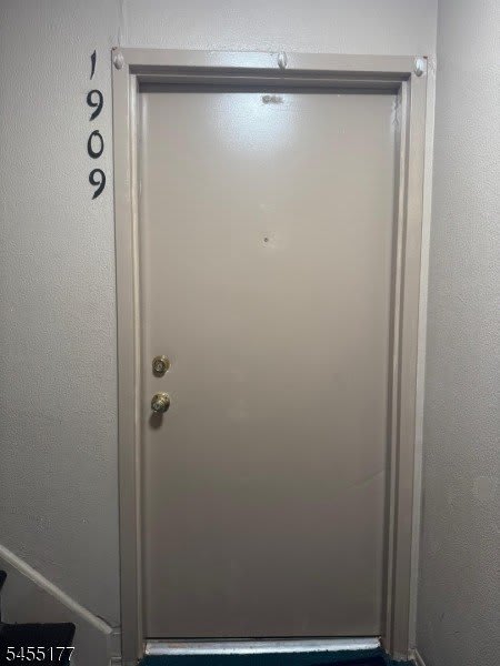 1909 Raspberry Ct – photo 1