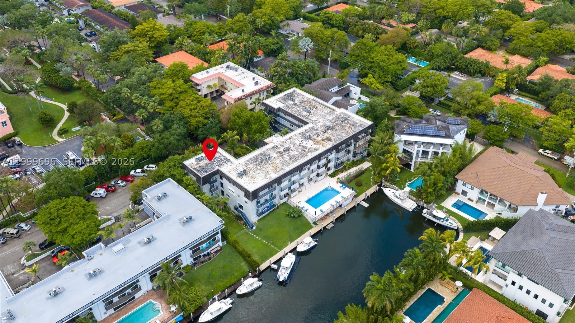 6815 Edgewater Dr – photo 2