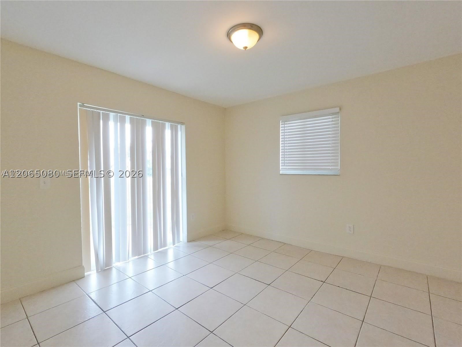 4906 Serafica Dr – photo 4