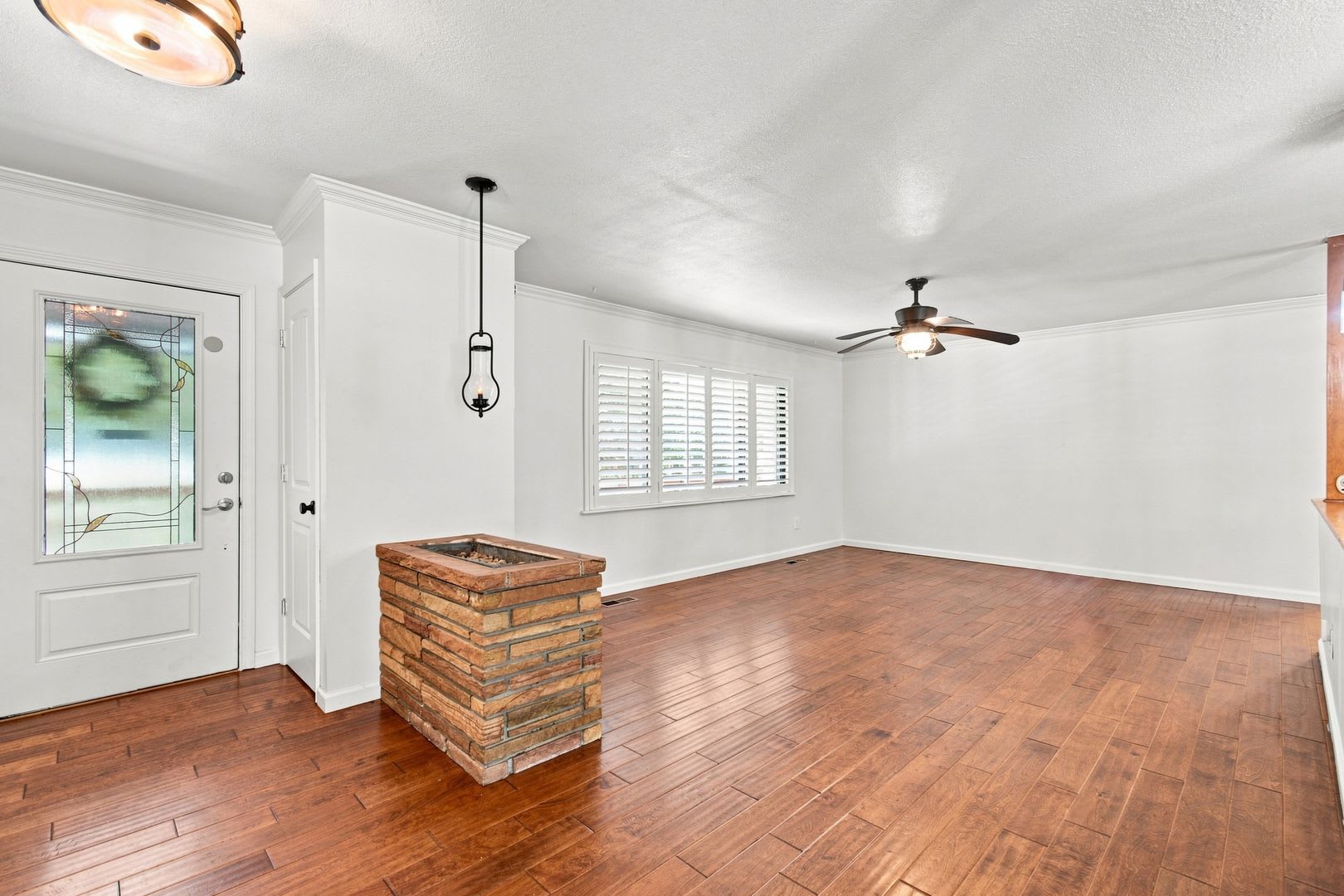 ONE OF A KIND BIXBY RENTAL WITH SPRAWLING YARD! MOVE IN READY! – photo 5