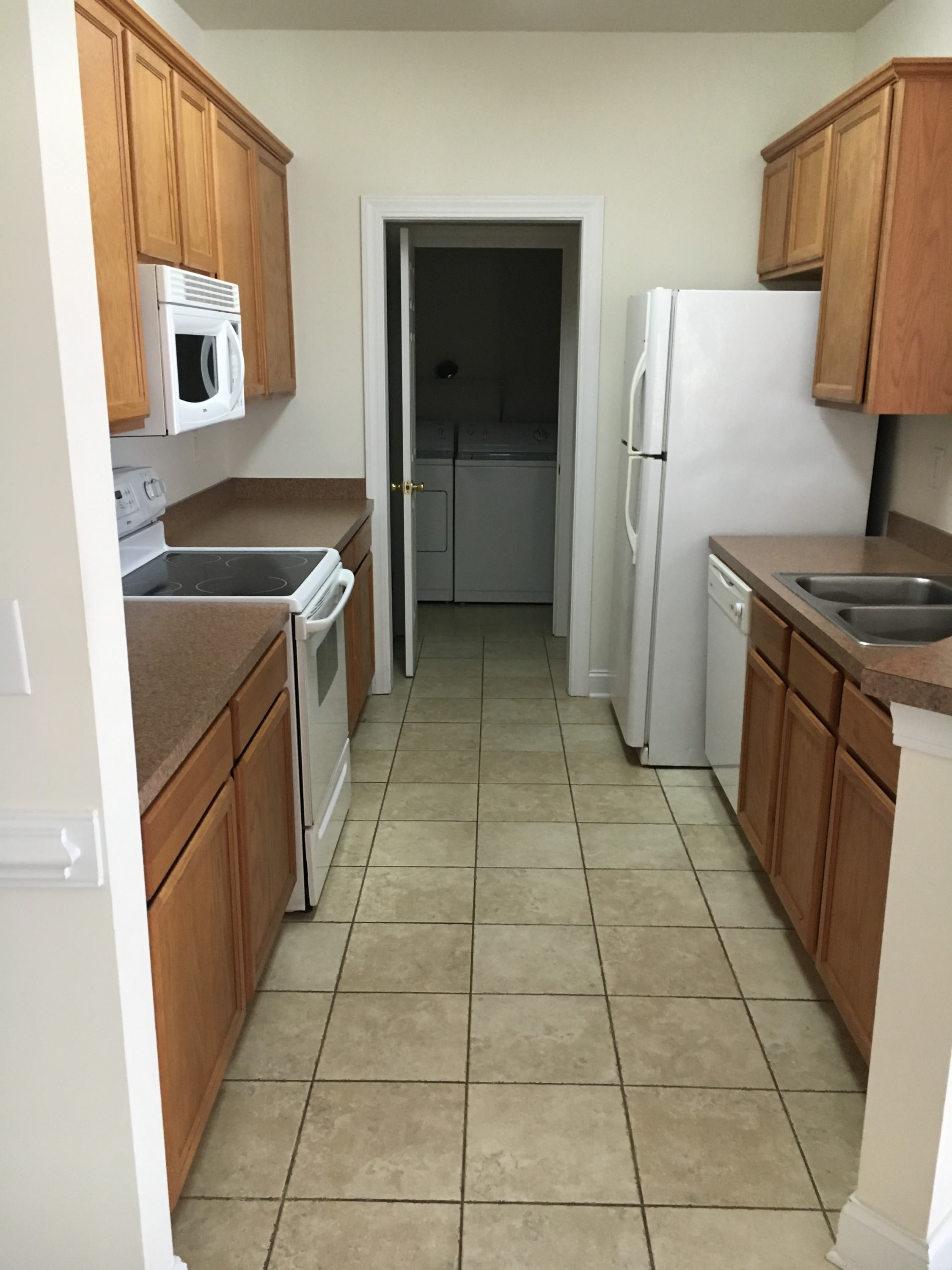 2017 Silvercrest Dr. 25F – photo 3
