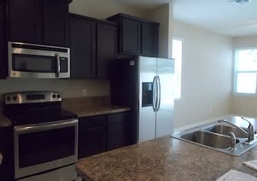 Townhome/Duplex – photo 4