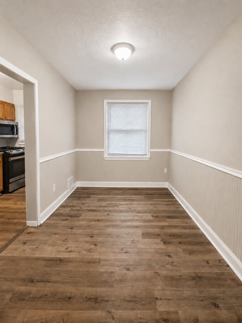 Dundalk Townhome with Finished Lower Level and Fenced Yard – photo 5