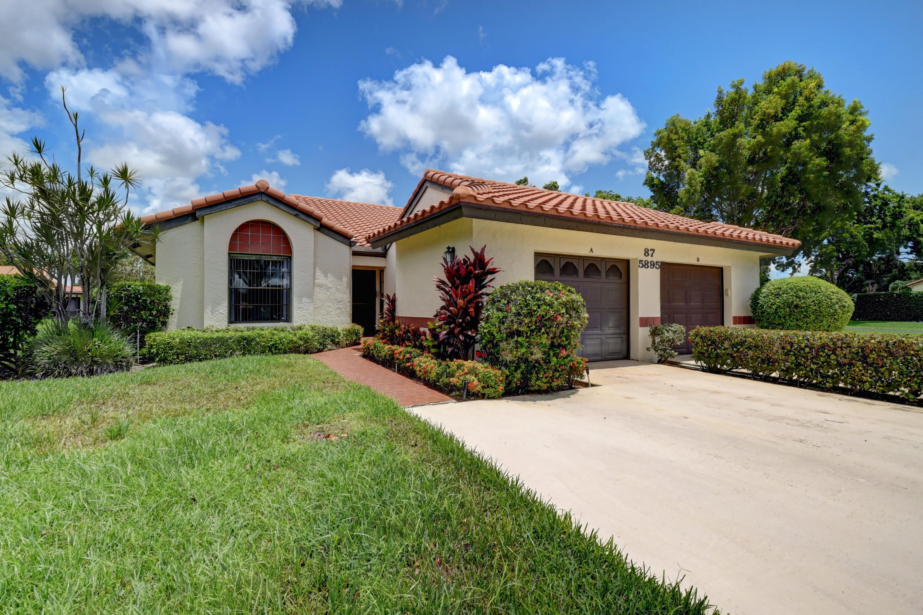 5895 Autumn Lake Lane – photo 1