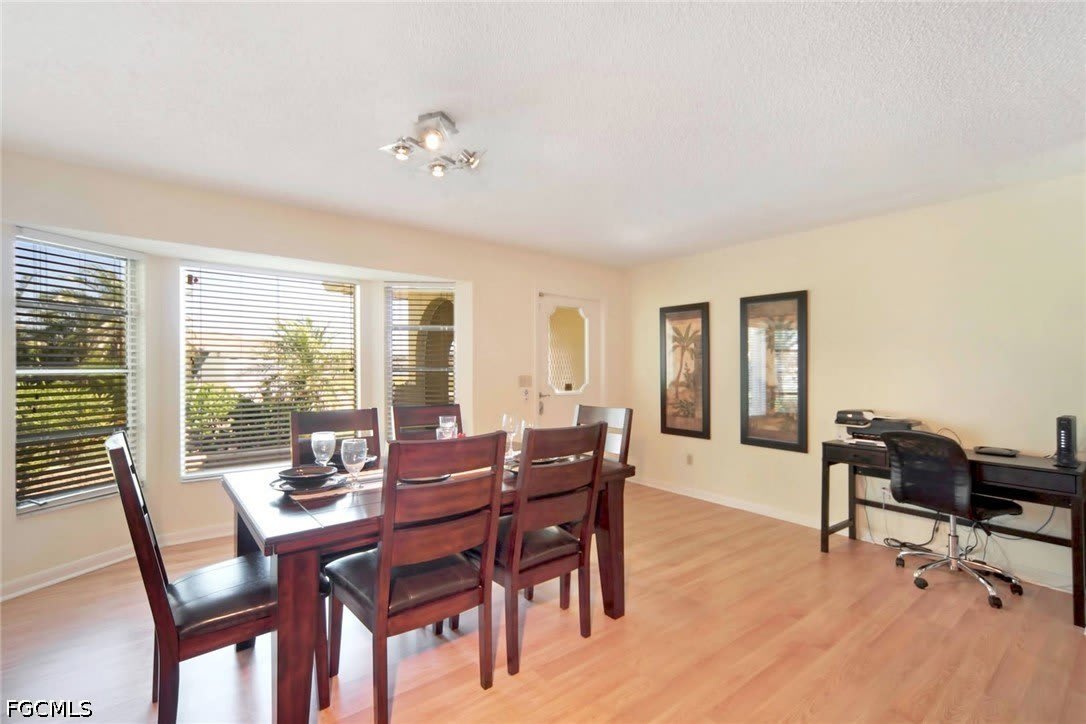 1140 SW 44th Street – photo 4