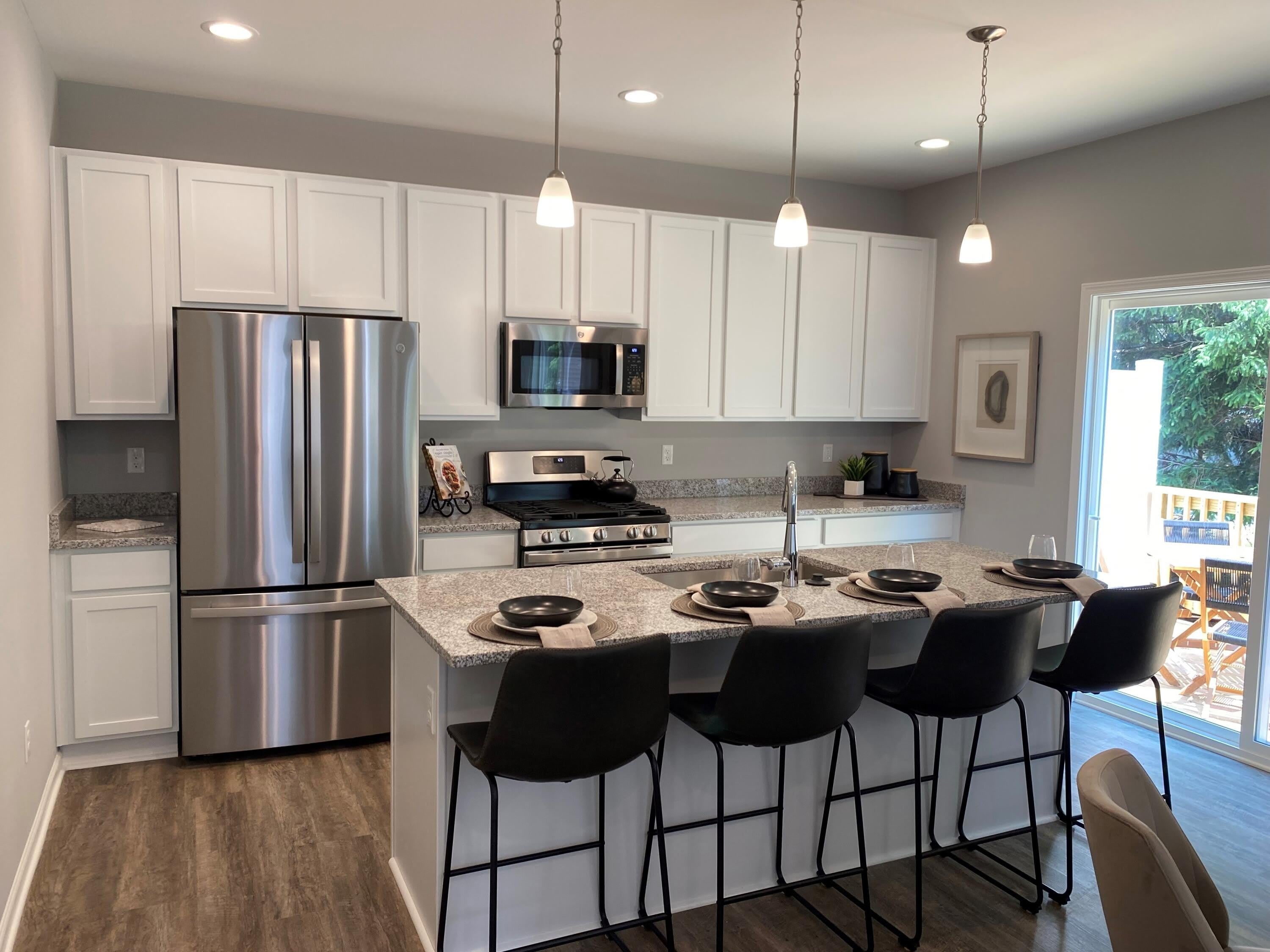 1029 Rebecca Street – photo 2