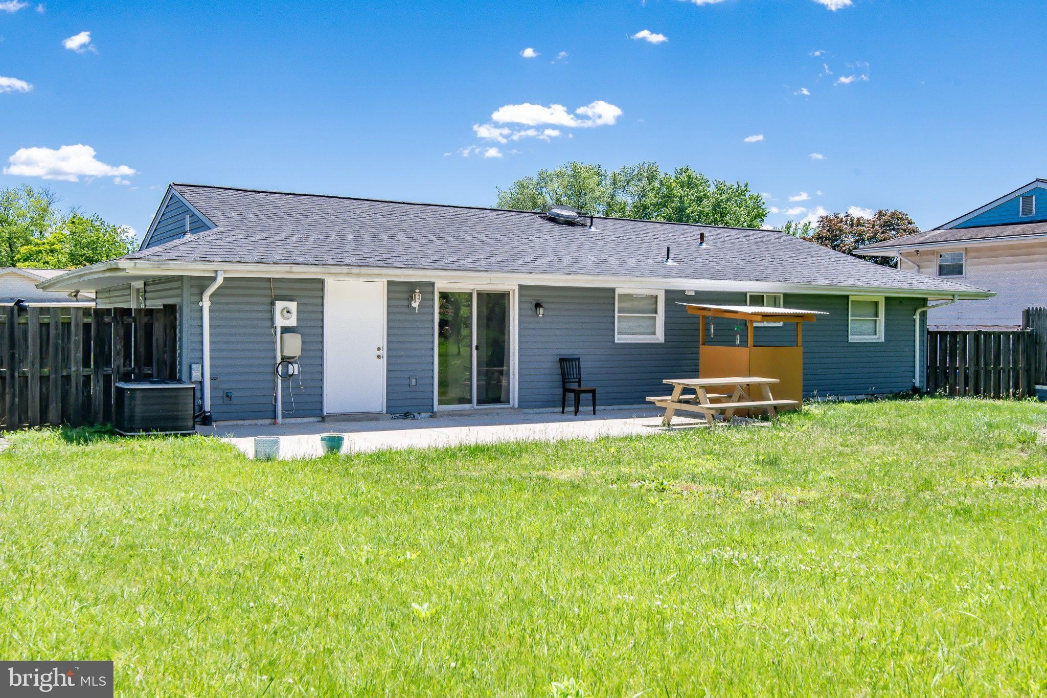 1607 N BRUNSWICK Street – photo 2